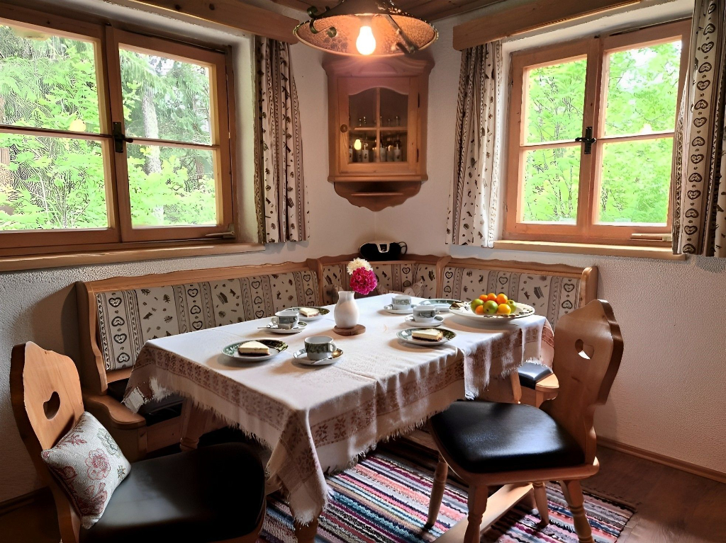 Vogelsangh�tte in Alleinlage im Inntal ... herzlich willkommen in der Vogelsangh�tte